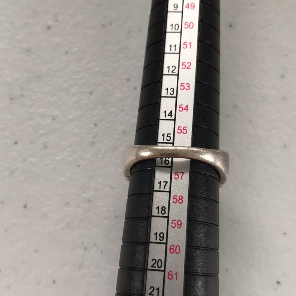 925 Sterling Silver “Love” Ring Logo with Diamond Chip Accents Size 7.75 - Picture 4 of 11